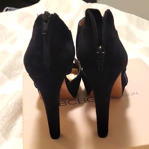 EUC with Box BCBGeneration Helara Suede Platform Peeptoe Heels - Picture 8 of 11